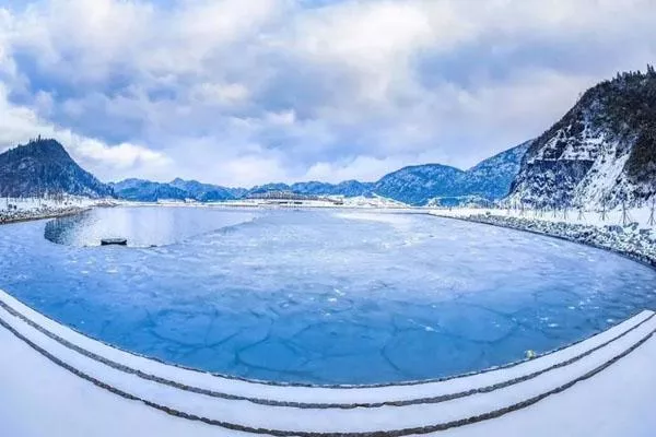 2021重慶南天湖國(guó)際滑雪場(chǎng)門(mén)票價(jià)格